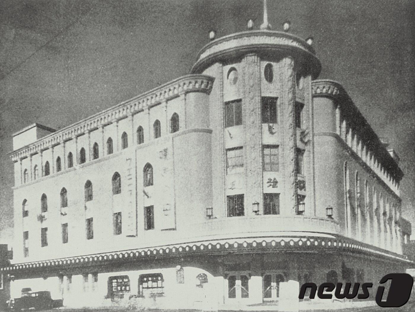 본문 이미지 - 일제강점기 영화관 명치좌(서울역사편찬원 제공)ⓒ News1