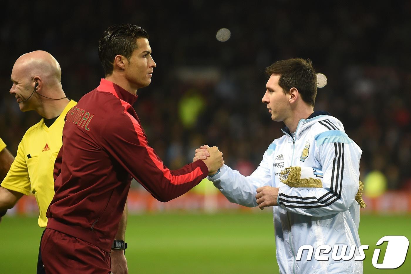 포르투갈의 크리스티아누 호날두(왼쪽)와 아르헨티나의 리오넬 메시. ⓒ AFP=News1
