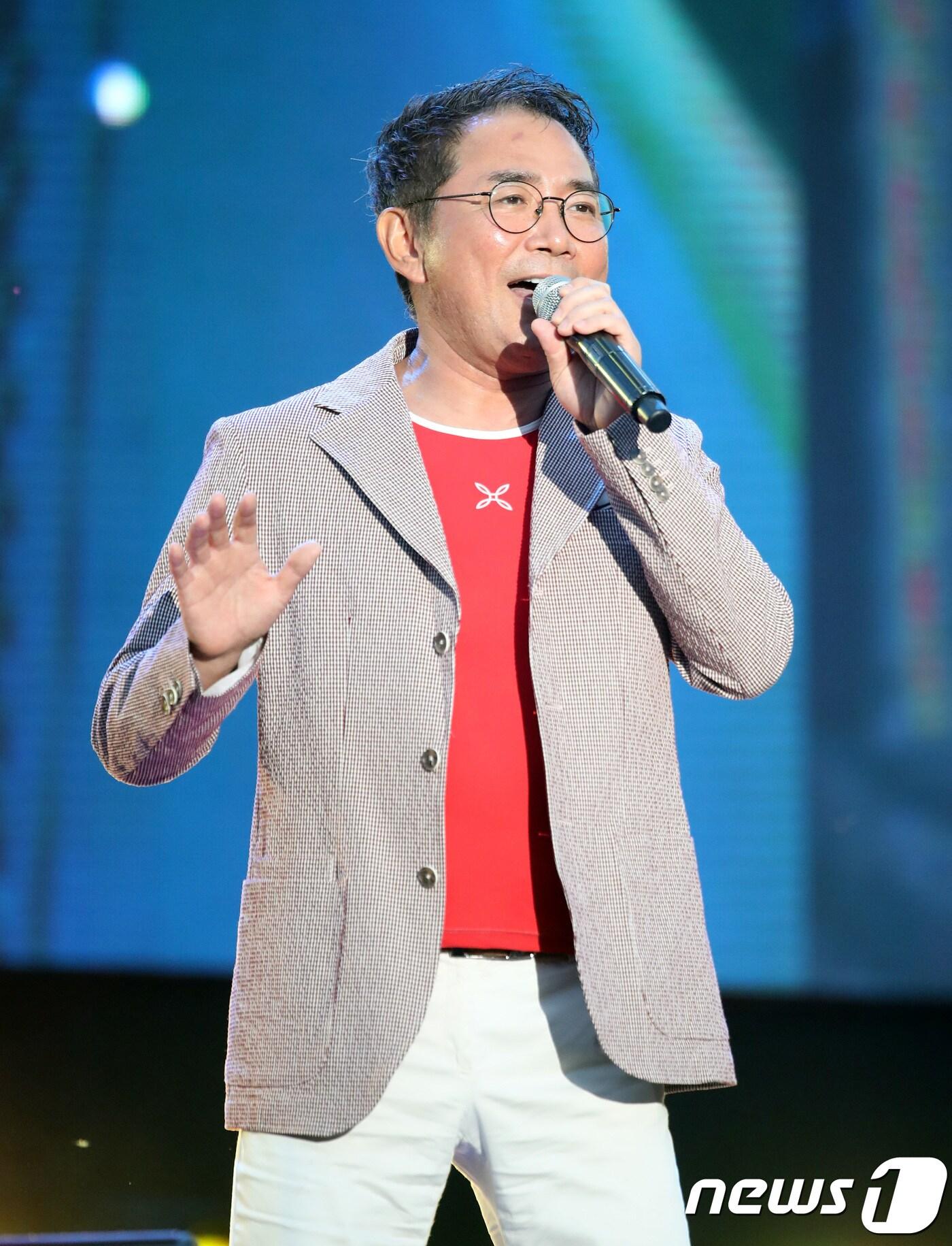 본문 이미지 - 방송인 이봉원 ⓒ News1