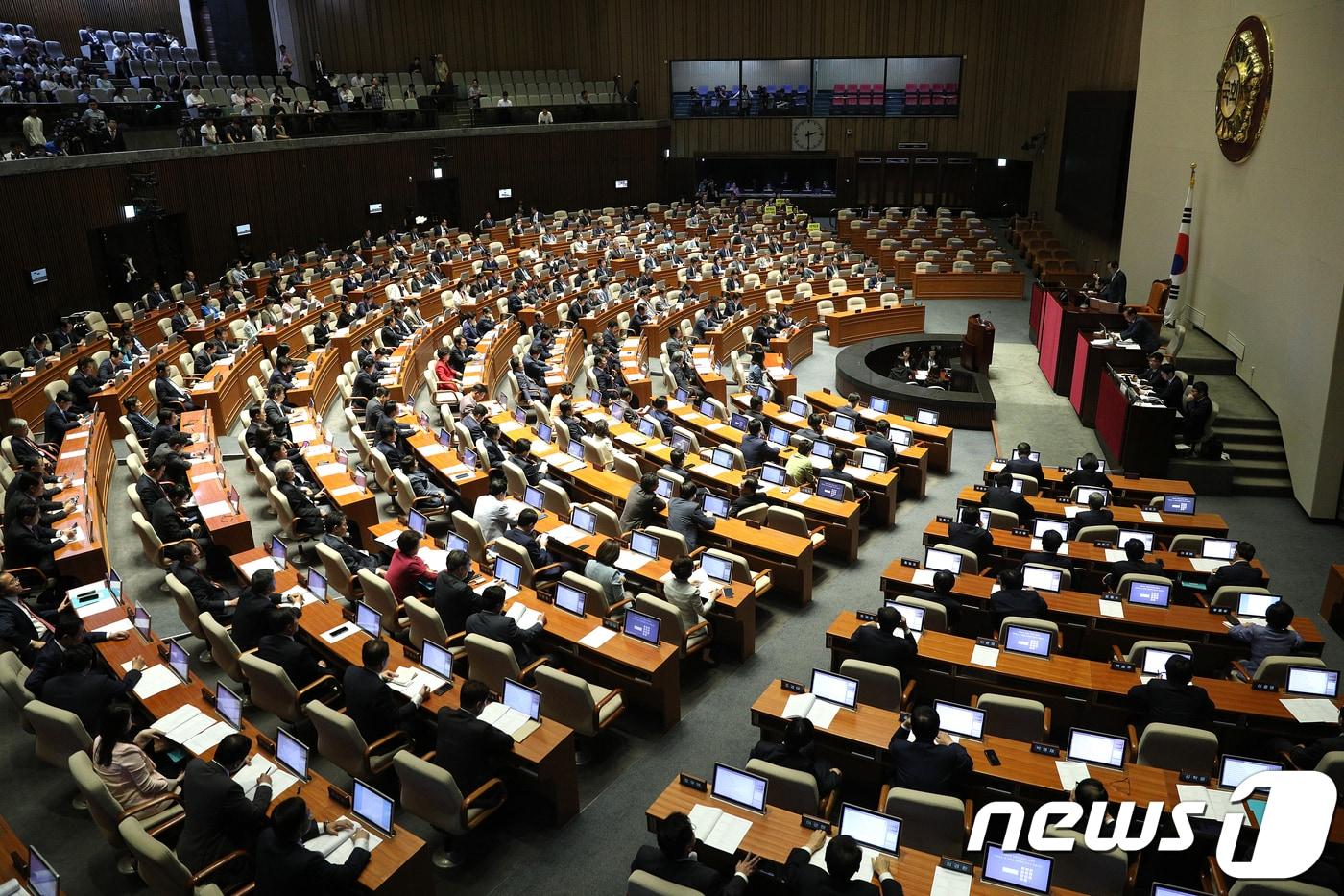 본문 이미지 - 국회 본회의장 전경. 뉴스1 ⓒ News1 신웅수 기자