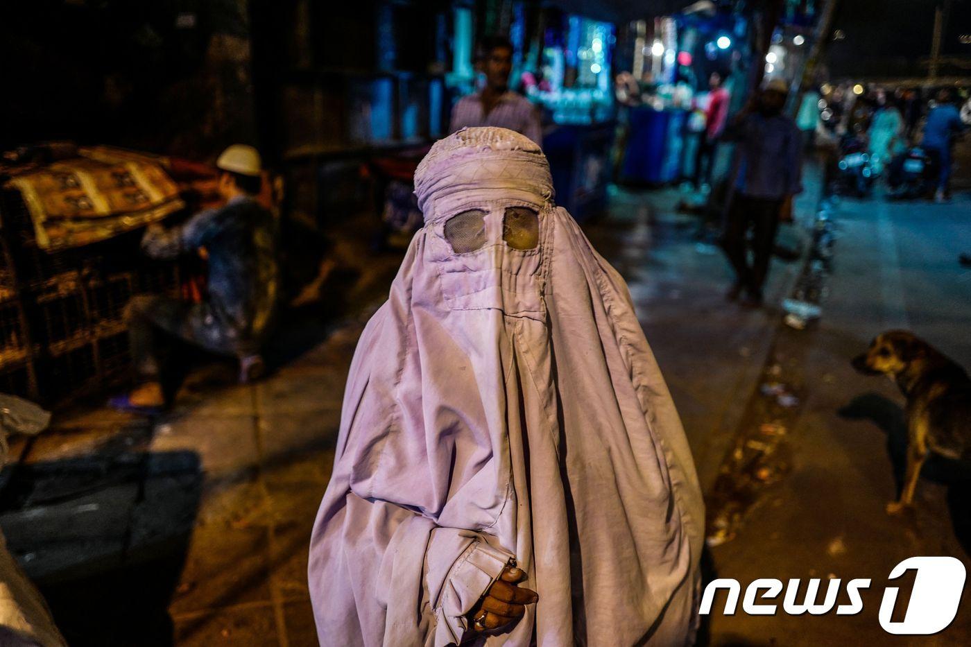 부르카를 착용한 인도 여성. <자료사진> ⓒ AFP=뉴스1