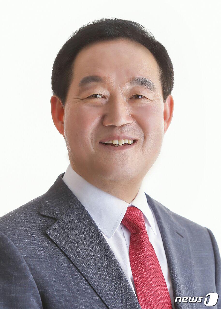 본문 이미지 - 이효환 경남교육감 후보.(이효환 캠프 제공)2018.6.1/뉴스1ⓒ News1