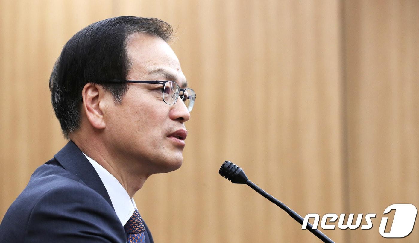 본문 이미지 - ‘드루킹 댓글조작 사건’을 수사할 허익범 특별검사. 2018.6.12/뉴스1 ⓒ News1 이재명 기자