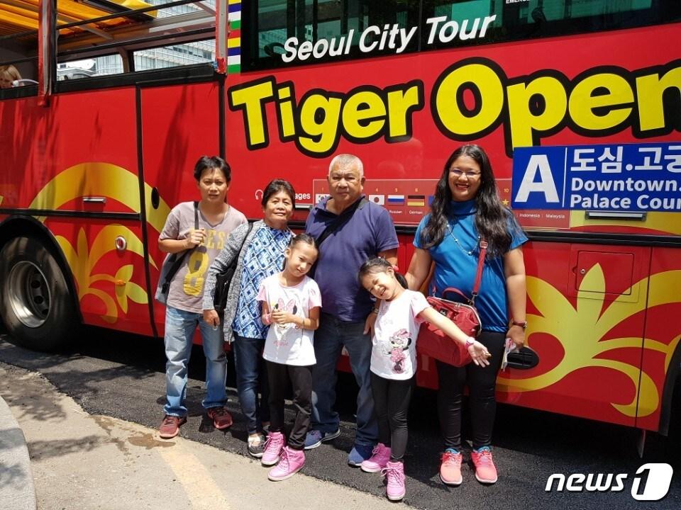 본문 이미지 - 서울시티투어버스 온라인 사진공모 출품작 예시.(서울시 제공) ⓒ News1