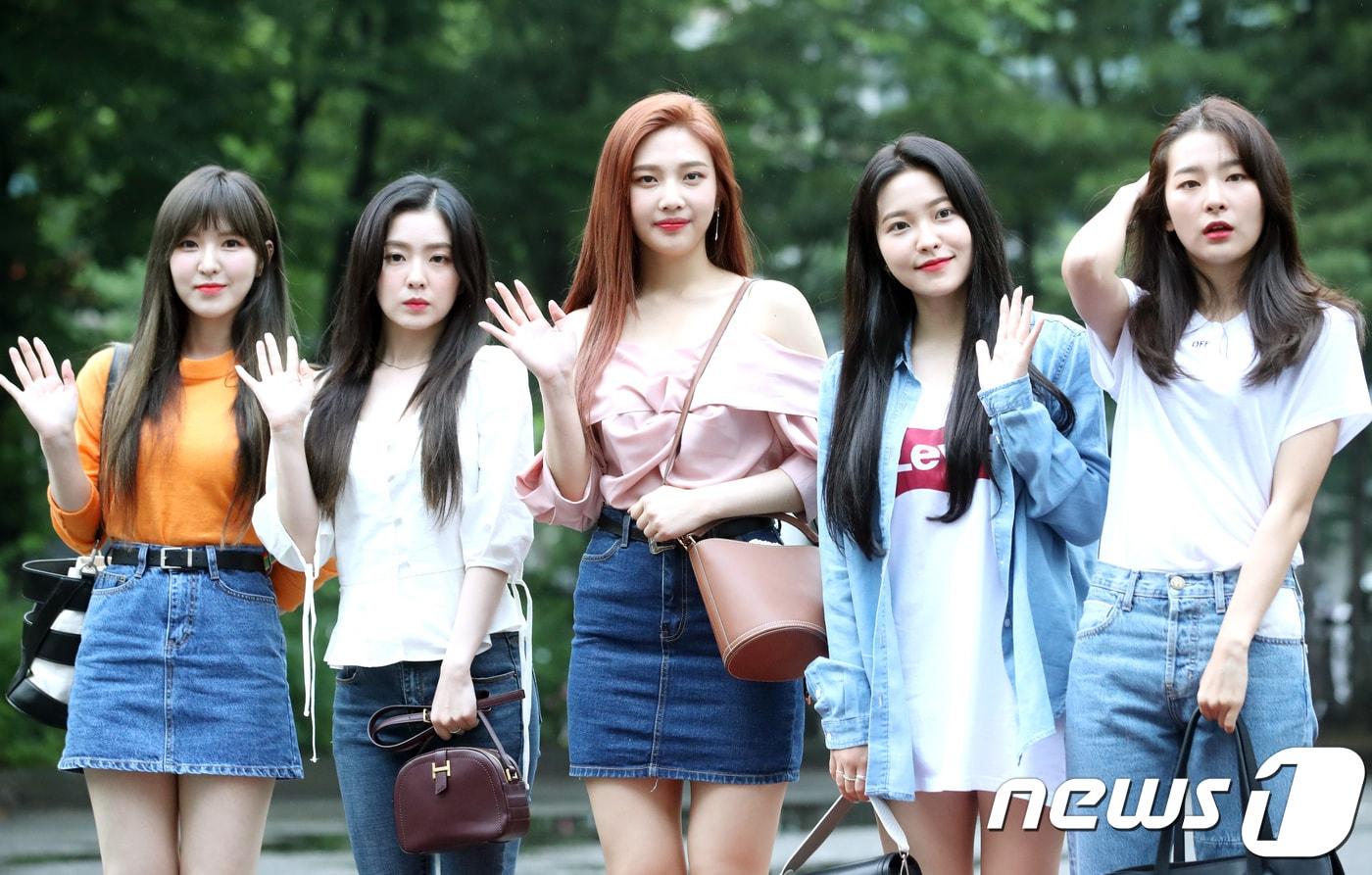 레드레벳 웬디(왼쪽부터), 아이린, 조이, 예리, 슬기 ⓒ News1