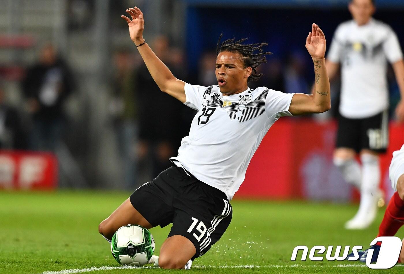 2018 국제축구연맹(FIFA) 러시아 월드컵 독일 엔트리에서 탈락한 르로이 사네(22·맨체스터 시티) ⓒ AFP=News1