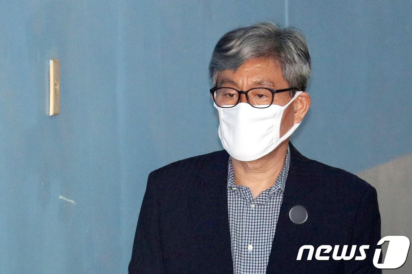 본문 이미지 - 원세훈 전 국정원장. 2018.6.8/뉴스1 ⓒ News1 박지수 기자