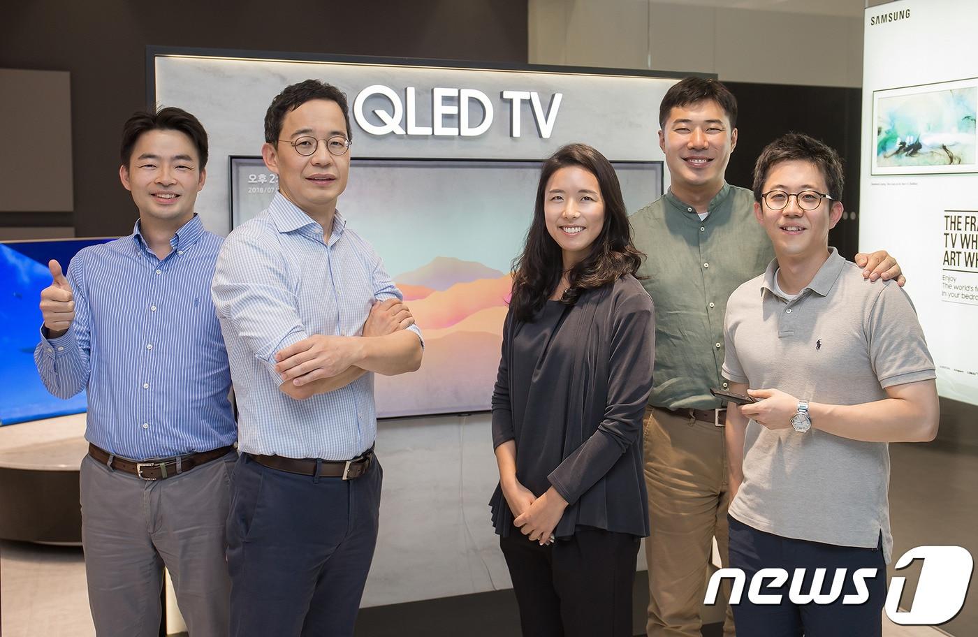 사진 왼쪽부터 삼성전자 영상디스플레이사업부 전략마케팅팀 김상욱프로/구주PM그룹, SEGR(그리스) 담당, 조성혁 상무/GlobalPM그룹장, 구희원프로/중남미PM그룹, SEDA(브라질) 담당, 이재희프로/북미PM그룹, SEA(미국) 담당,  박형우프로/GlobalPM그룹, 아시아 담당. ⓒ News1