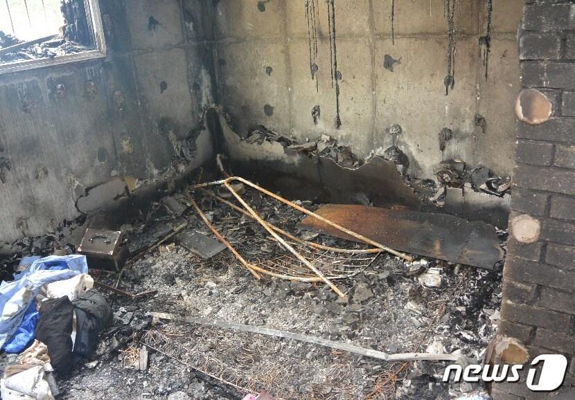 본문 이미지 - 내부 모습(충남 아산소방서 제공)ⓒ News1