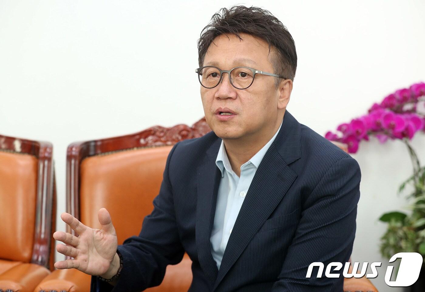 민병두 국회 정무위원장이 26일 국회 위원장실에서 <뉴스1>과 인터뷰를 하고 있다. 2018.7.26/뉴스1 ⓒ News1 박세연 기자