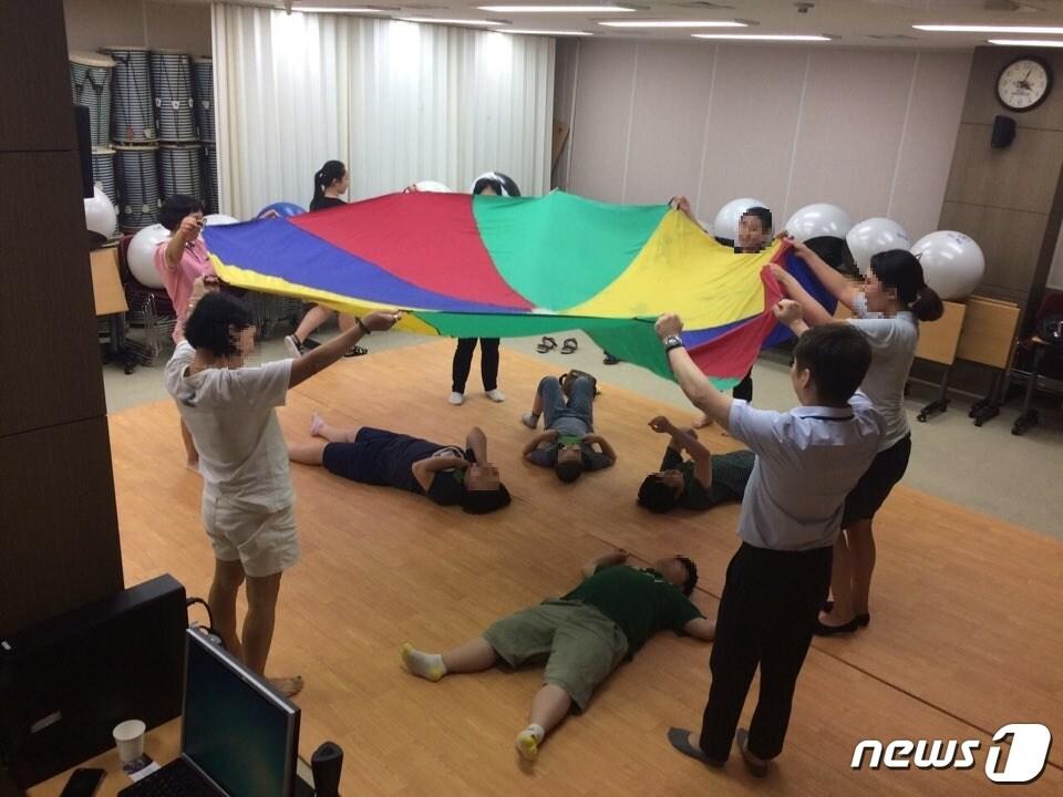 본문 이미지 - 서울시어린이병원 '비만예방교실' 운영모습.(서울시 제공) ⓒ News1