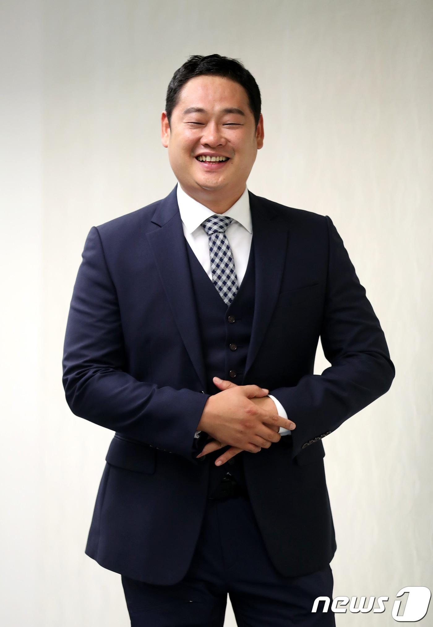 본문 이미지 - 배우 이유준이 1일 오후 서울 종로구 뉴스1 사옥에서 인터뷰를 갖고 있다. 이유준은 tvN 드라마 ‘김비서가 왜 그럴까’에서 감초 연기를 톡톡히 해내며 대중의 큰 사랑을 받았다. 2018.8.1/뉴스1 ⓒ News1 박지혜 기자