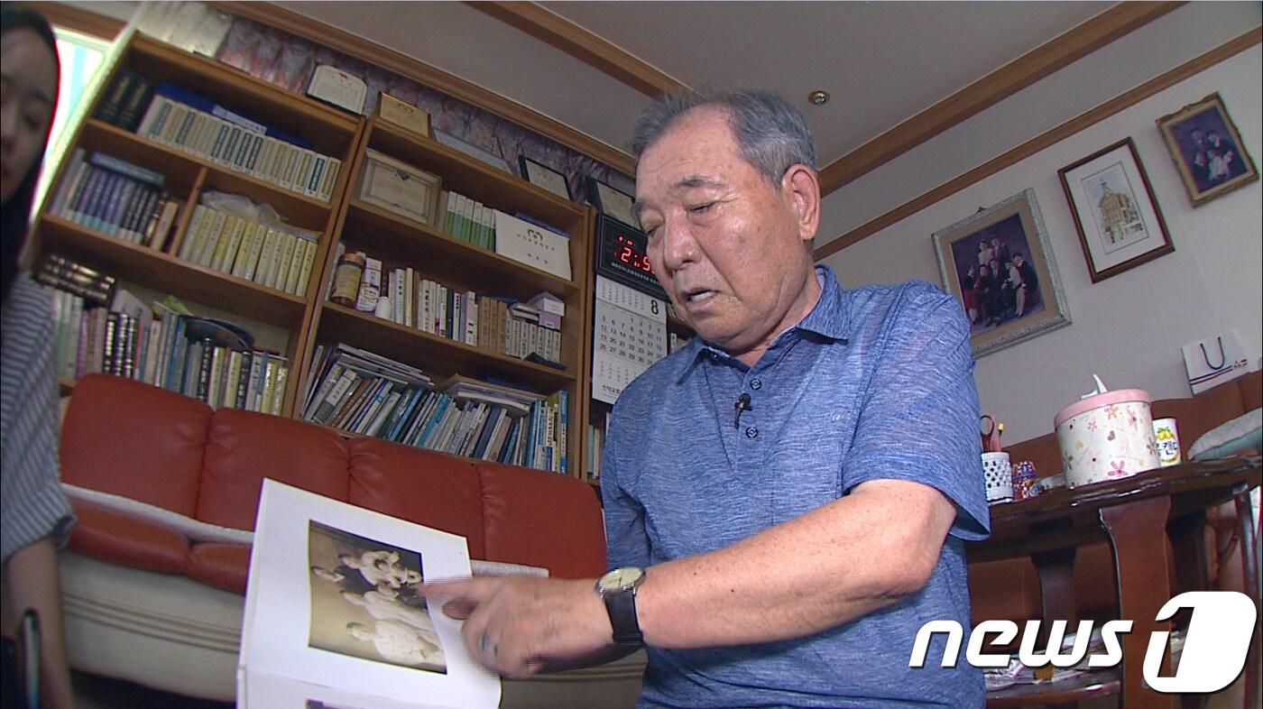 본문 이미지 - 오는 20일로 예정된 남북 이산가족 상봉을 기다리는 박기동 할아버지(82세). 박 할아버지는 이번 상봉행사에서 북측의 남동생과 여동생을 만날 예정이다.(공동취재단) 2018.8.14/뉴스1