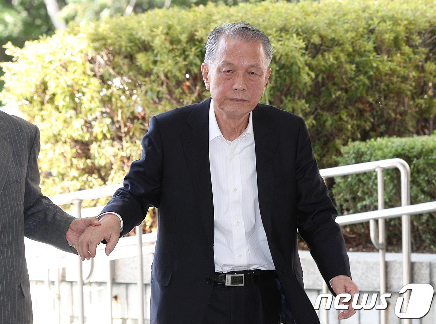 본문 이미지 - 김기춘 전 전 대통령 비서실장. /뉴스1 ⓒ News1 신웅수 기자