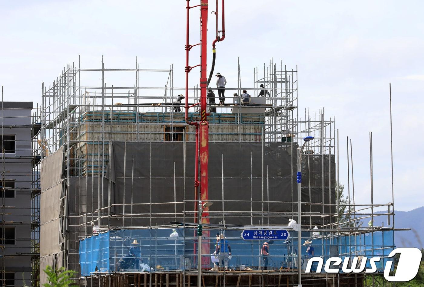 본문 이미지 - 공사 현장. (자료사진) 2018.8.22/뉴스1 ⓒ News1 공정식 기자