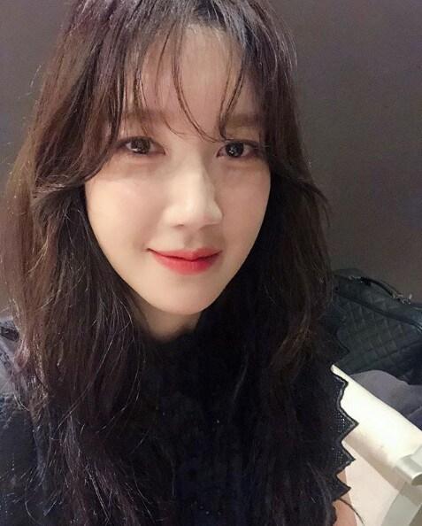 본문 이미지 - 이지아 BH엔터테인먼트 SNS ⓒ News1