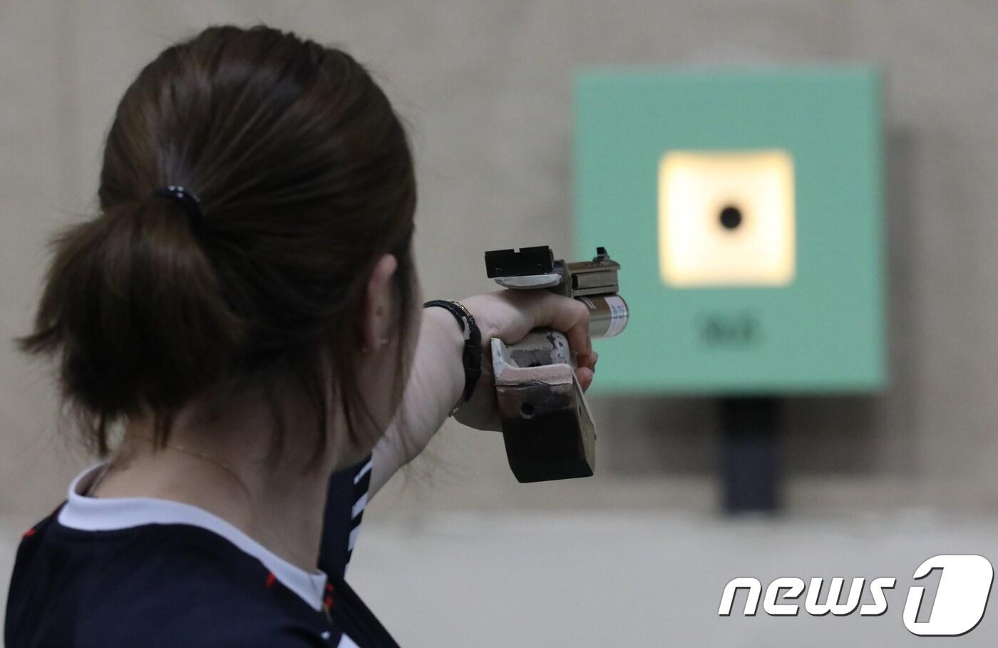 본문 이미지 - 제53회 문화체육관광부장관기 전국학생 사격대회가 19일부터 23일까지 임실군에 소재한 전북자치도 종합사격장에서 개최된다./뉴스1
