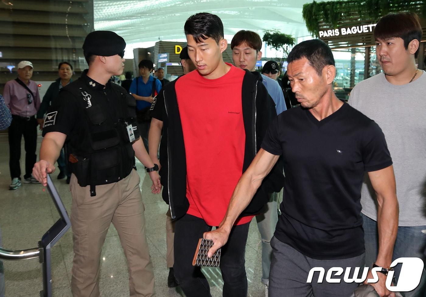 본문 이미지 - 축구대표팀 손흥민과 아버지 손웅정 감독. /뉴스1 ⓒ News1 구윤성 기자
