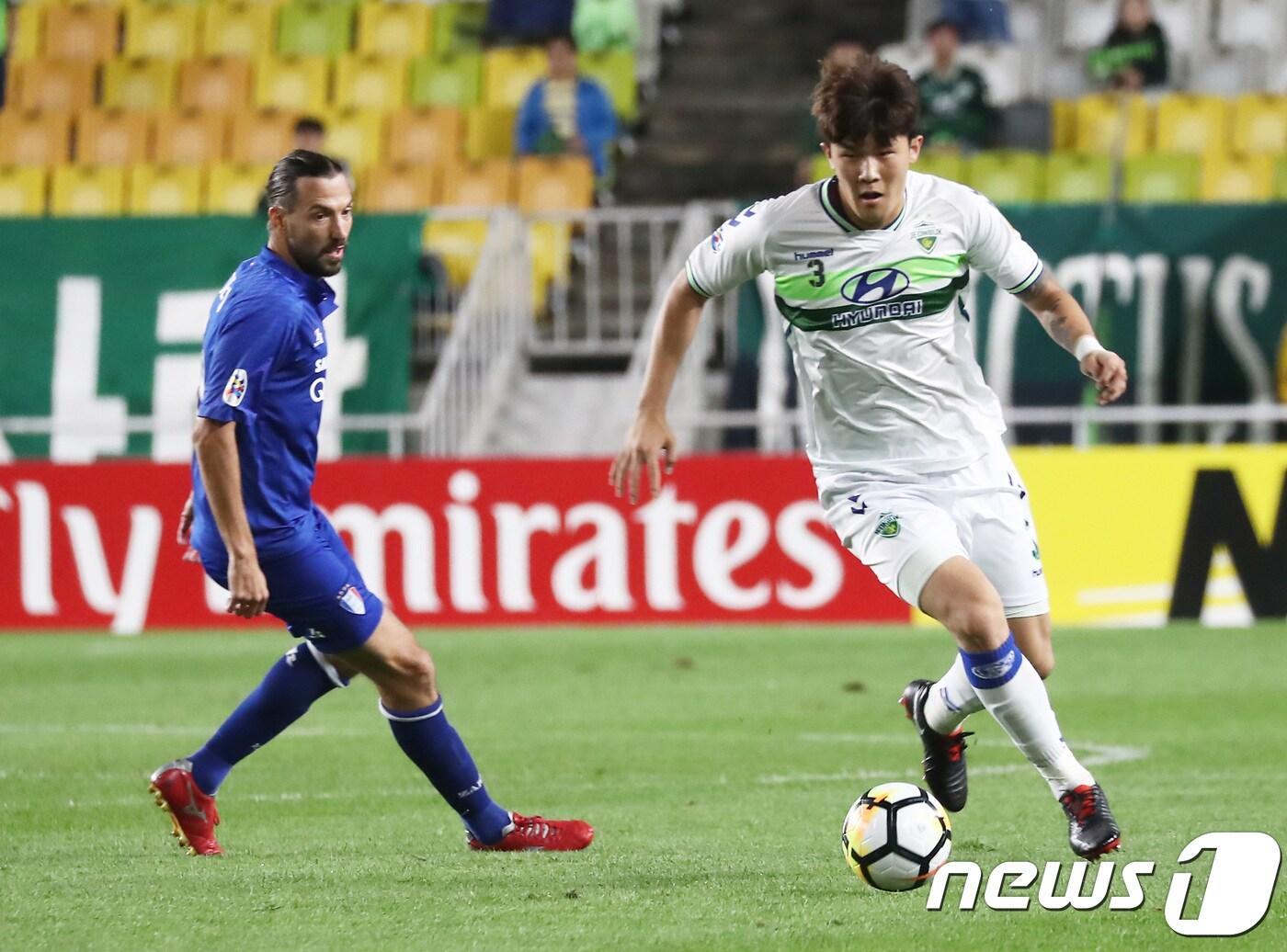 본문 이미지 - 전북현대의 괴물 수비수 김민재가 중국 베이징 궈안으로 이적한다.  ⓒ News1 오장환 기자