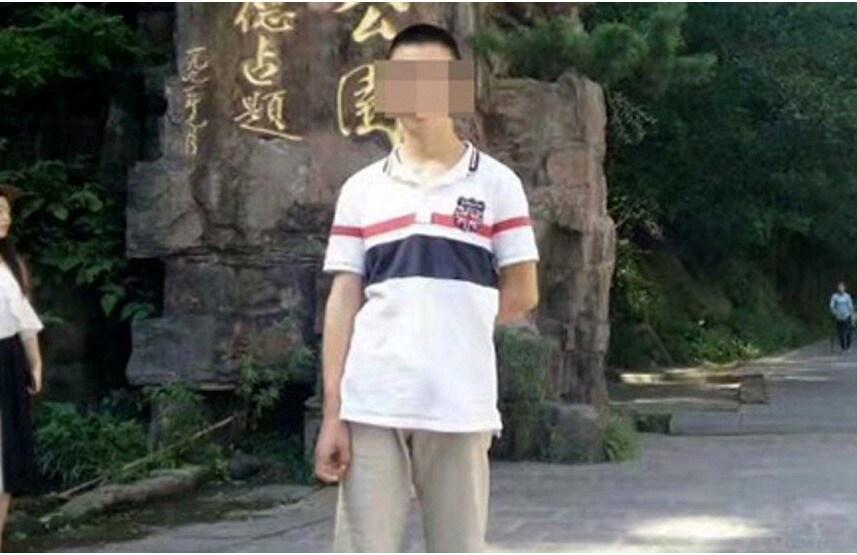 본문 이미지 - 쪼그려 뛰기 얼차려를 받고 숨진 장모군 - thepaper.cn 갈무리