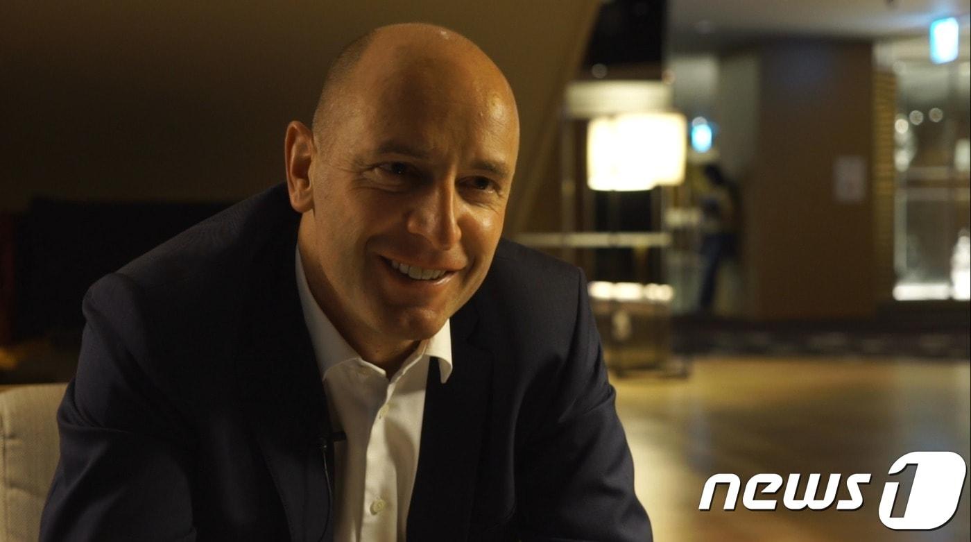 암호화폐 자금 빨아들이는 스위스…