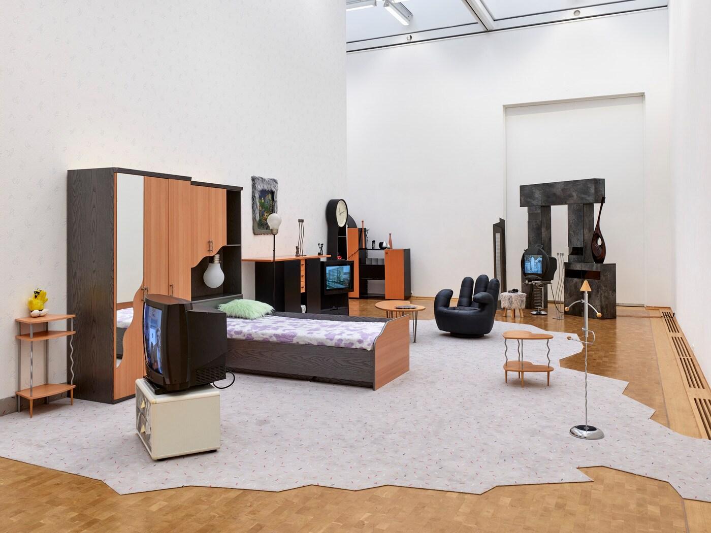 본문 이미지 - 헨리케 나우만(Henrike Naumann) 작품.(부산비엔날레 제공)