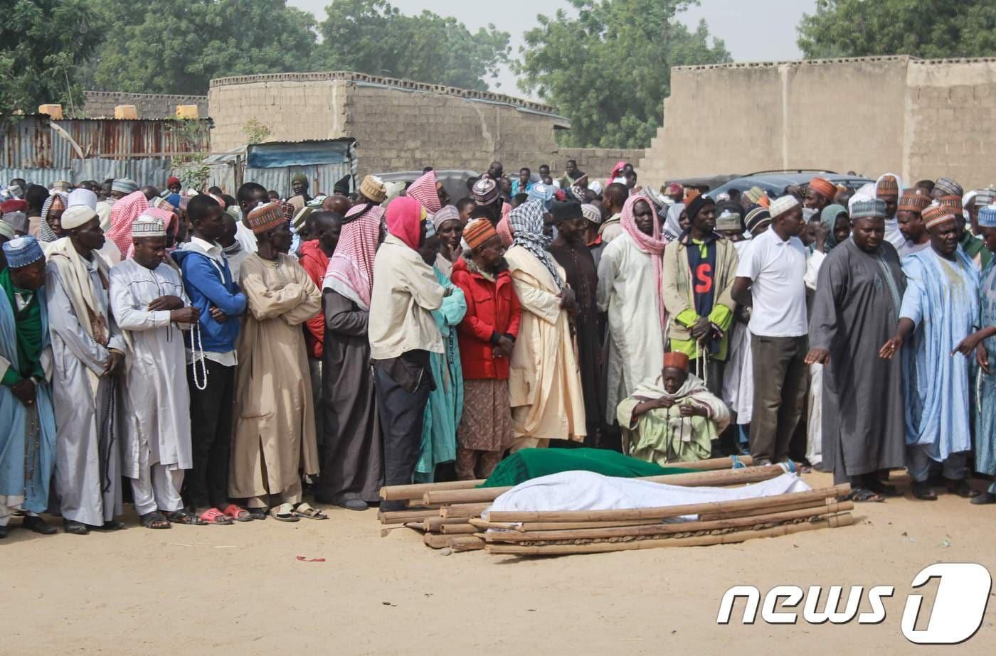 본문 이미지 - 보코하람에 의해 희생된 나이지리아 민간인.(자료사진) ⓒ AFP=뉴스1