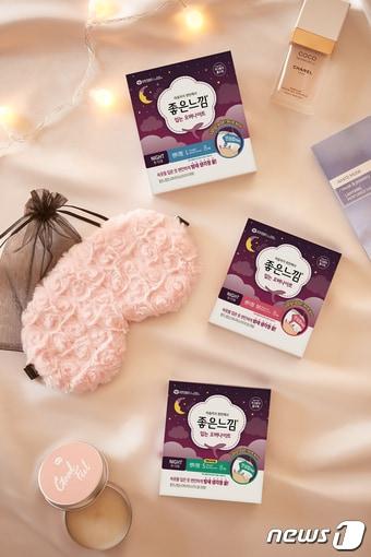 본문 이미지 - 유한킴벌리가 출시한 팬티형 생리대 '좋은느낌 입는 오버나이트'(유한킴벌리 제공)ⓒ 뉴스1