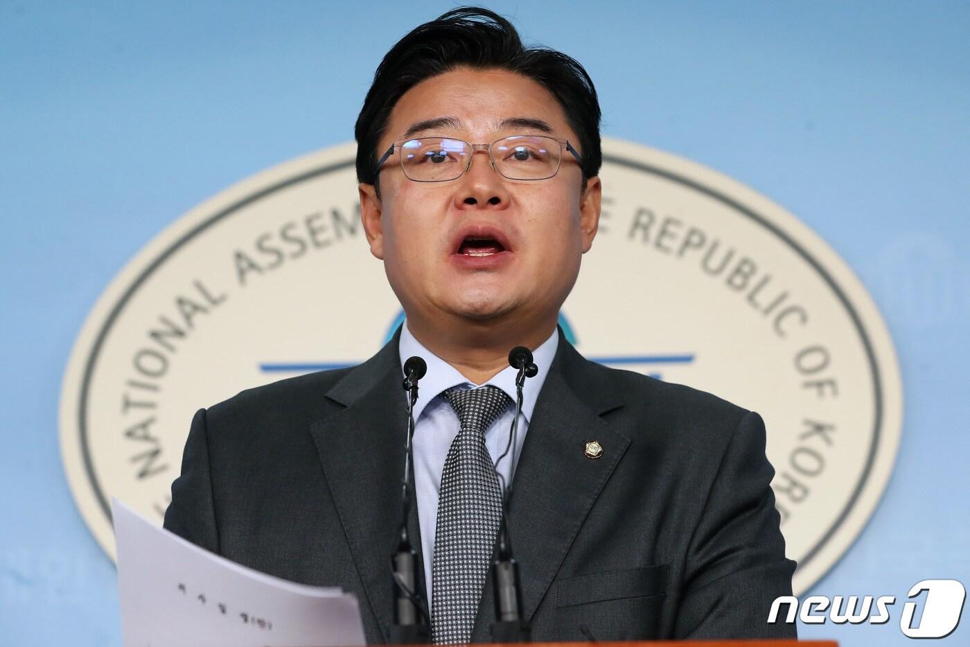 본문 이미지 - 김성원 자유한국당 대변인. 2019.10.14/뉴스1 ⓒ News1 임세영 기자