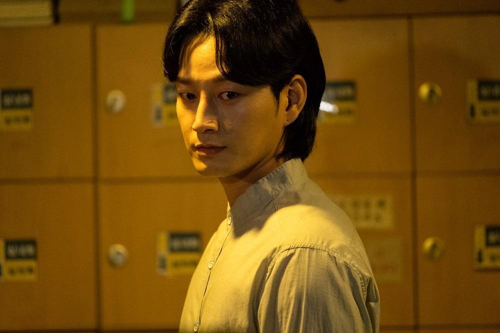 본문 이미지 - 배우 이현욱/OCN '타인은 지옥이다' 스틸컷 ⓒ 뉴스1