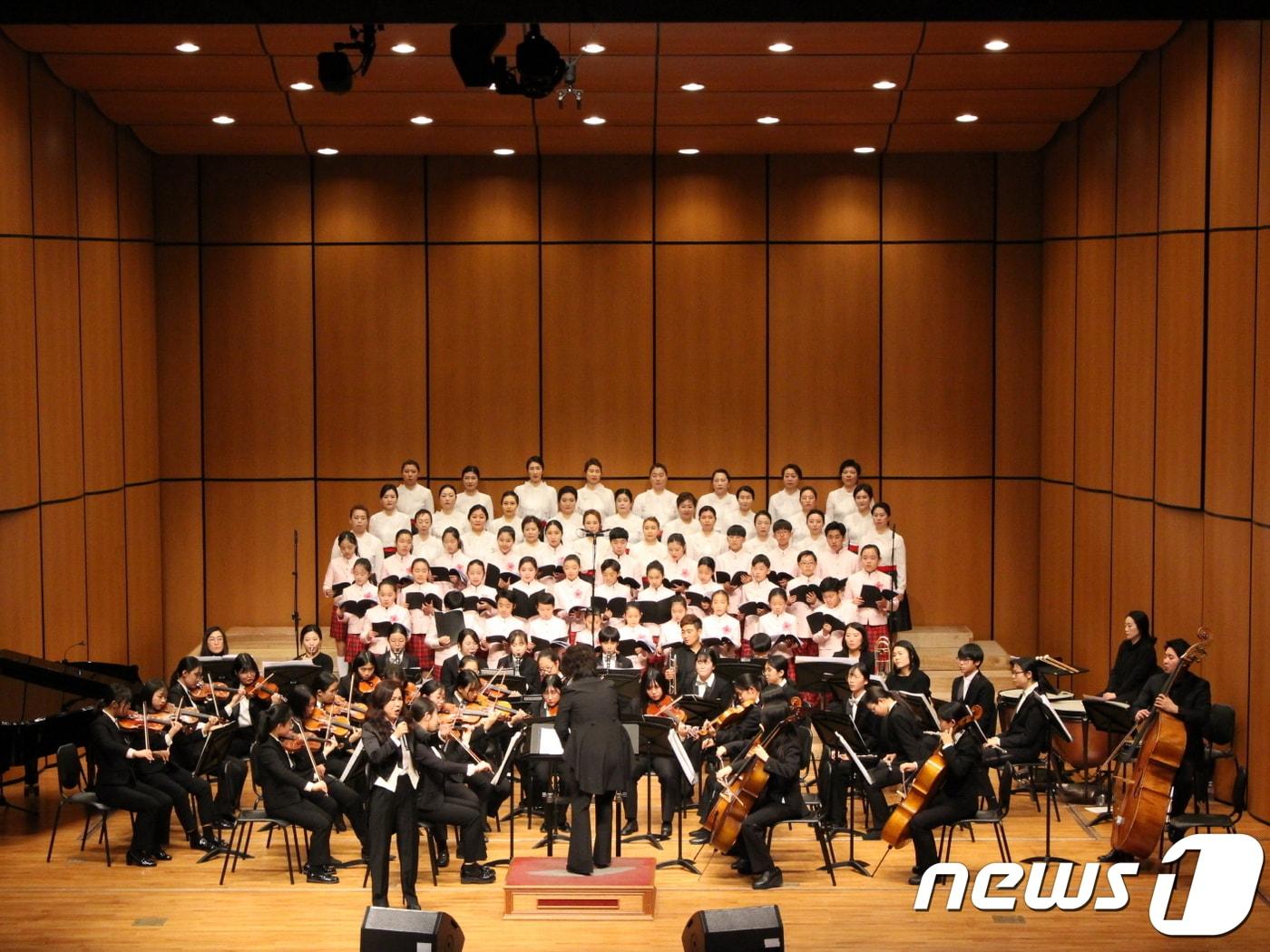 본문 이미지 - 2018 구로 클래식 페스타 폐막공연 모습.(구로구 제공) ⓒ 뉴스1