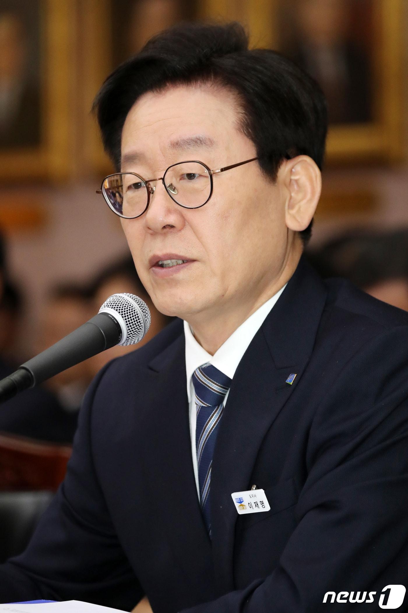 본문 이미지 - 직권남용과 공직선거법 위반혐의로 상고심 재판 중인 이재명 경기도지사가 지난 22일 대법원에 공개변론을 신청했다/뉴스1 ⓒ News1 조태형 기자