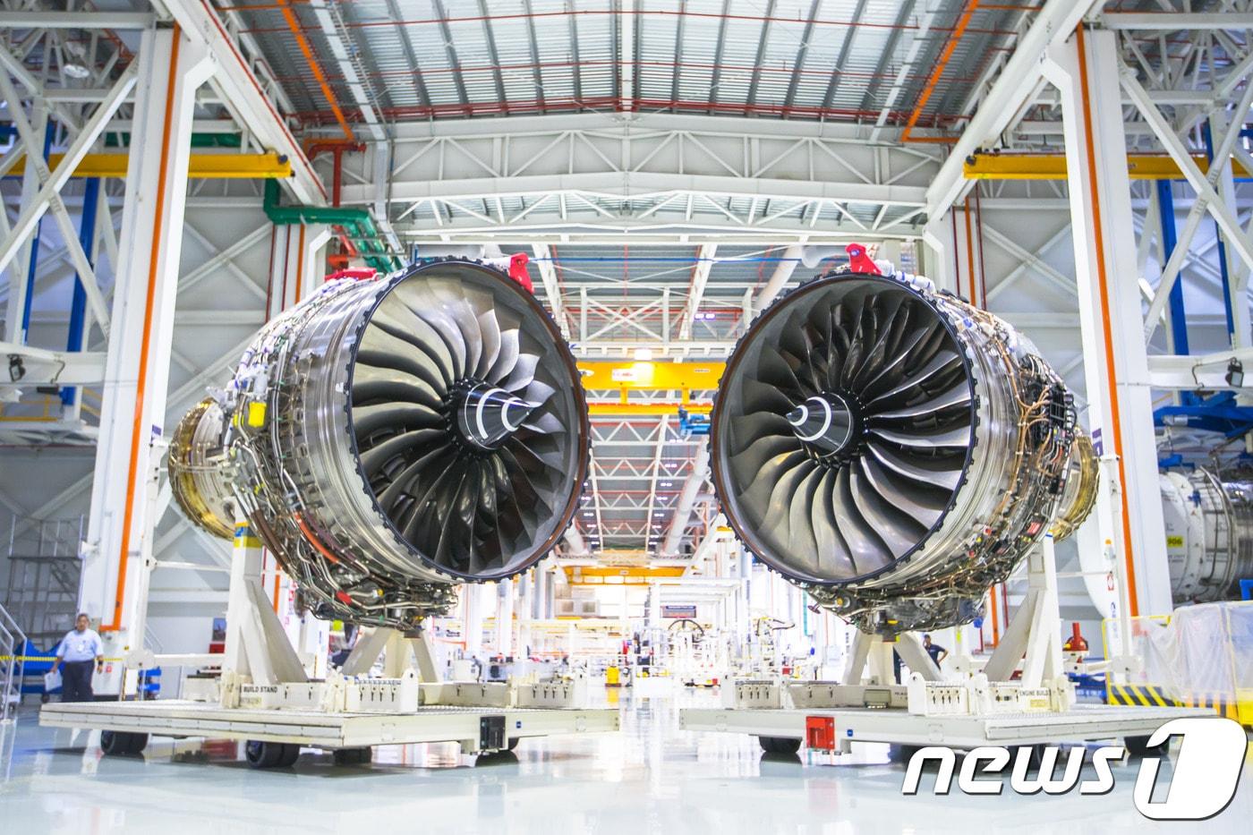 영국 롤스로이스 더비 사업장에서 제작 중인 트렌트(Trent) 1000엔진. 이 엔진은 미국 보잉사의 787 드림라이너에 장착된다.<롤스로이스 제공>ⓒ 뉴스1