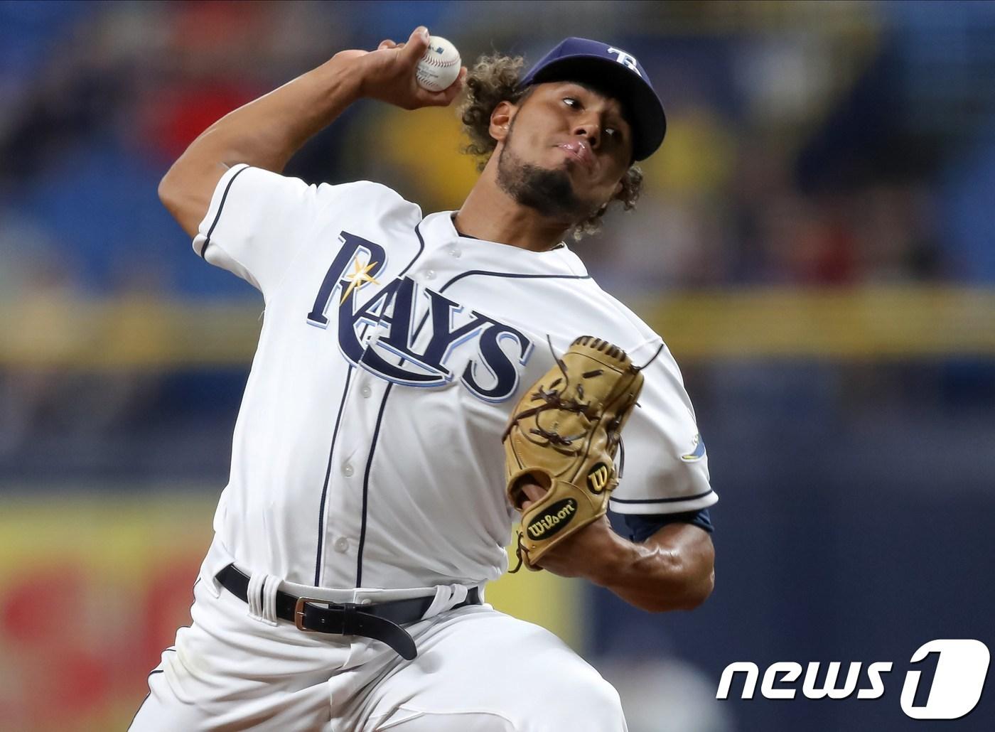 본문 이미지 - SK 와이번스의 새 외국인 투수 리카르도 핀토. ⓒ AFP=뉴스1