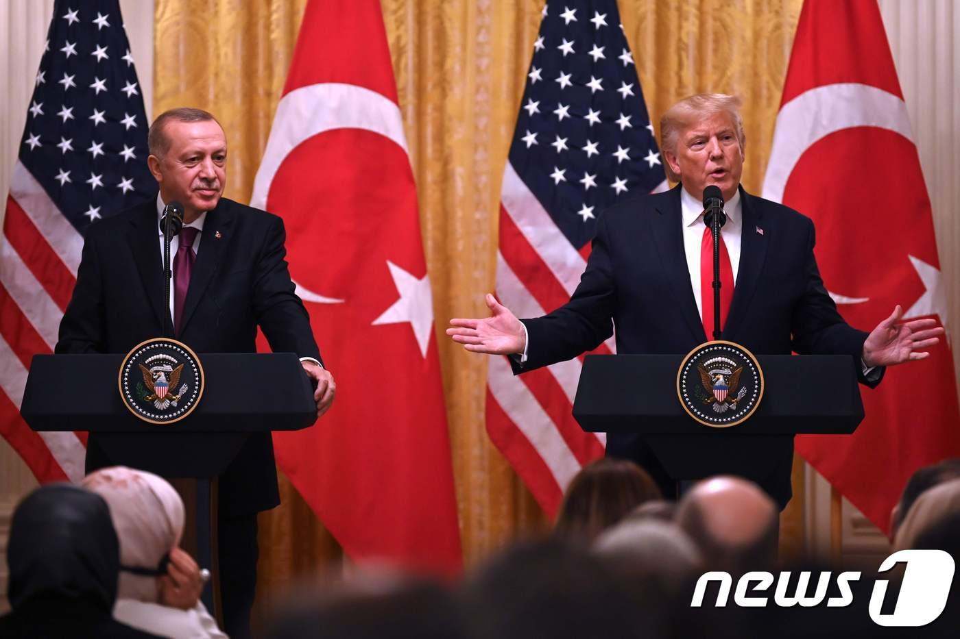 2019년 11월  백악관에서 정상회담 후 기자회견을 하고 있는 도널드 트럼프 미국 대통령과 레제프 타이이프 에르도안 튀르키에 대통령ⓒ AFP=뉴스1 ⓒ News1 우동명 기자