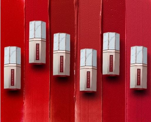 본문 이미지 - 홍콩 코스모프로프 어워즈의 '메이크업 프로덕트' 부문에서 수상한 디어달리아 '파라다이스 드림 벨벳 립 무스'. ⓒ 뉴스1