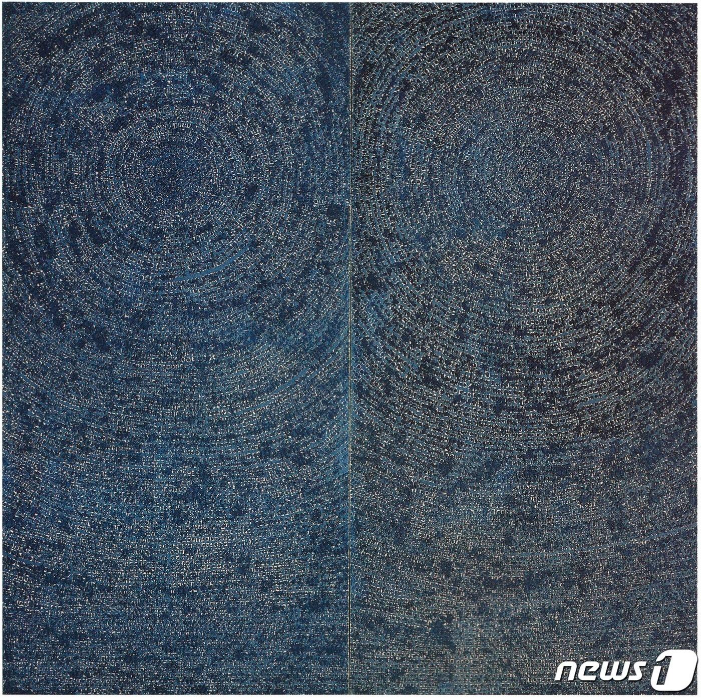 본문 이미지 -  김환기의 대표작 '우주'(환기재단·환기미술관, 크리스티코리아 제공)2019.11.24/뉴스1