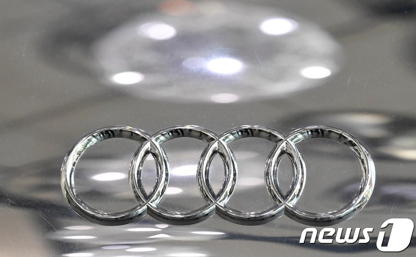 본문 이미지 - 독일 자동차 회사 아우디 로고. ⓒ AFP=뉴스1
