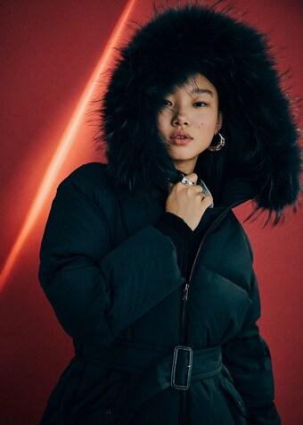 본문 이미지 - 에잇세컨즈의 아우터. ⓒ 뉴스1