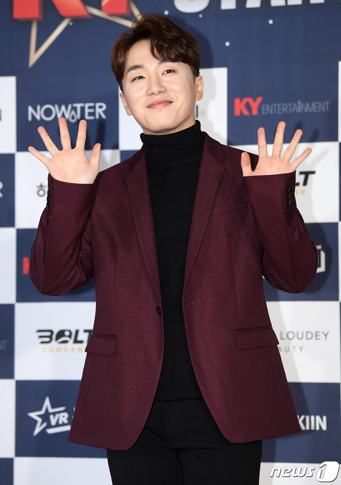 본문 이미지 - 가수 닐로/뉴스1 ⓒ News1 김진환 기자