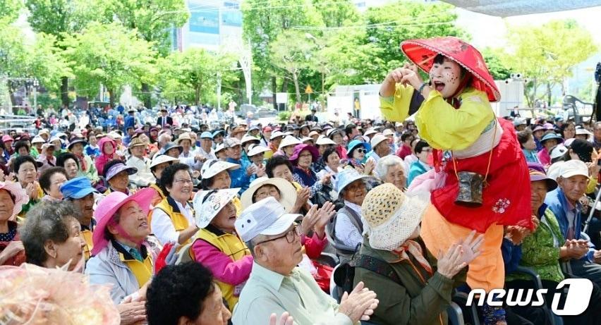 본문 이미지 - 음성 품바축제.(음성군 제공)ⓒ 뉴스1