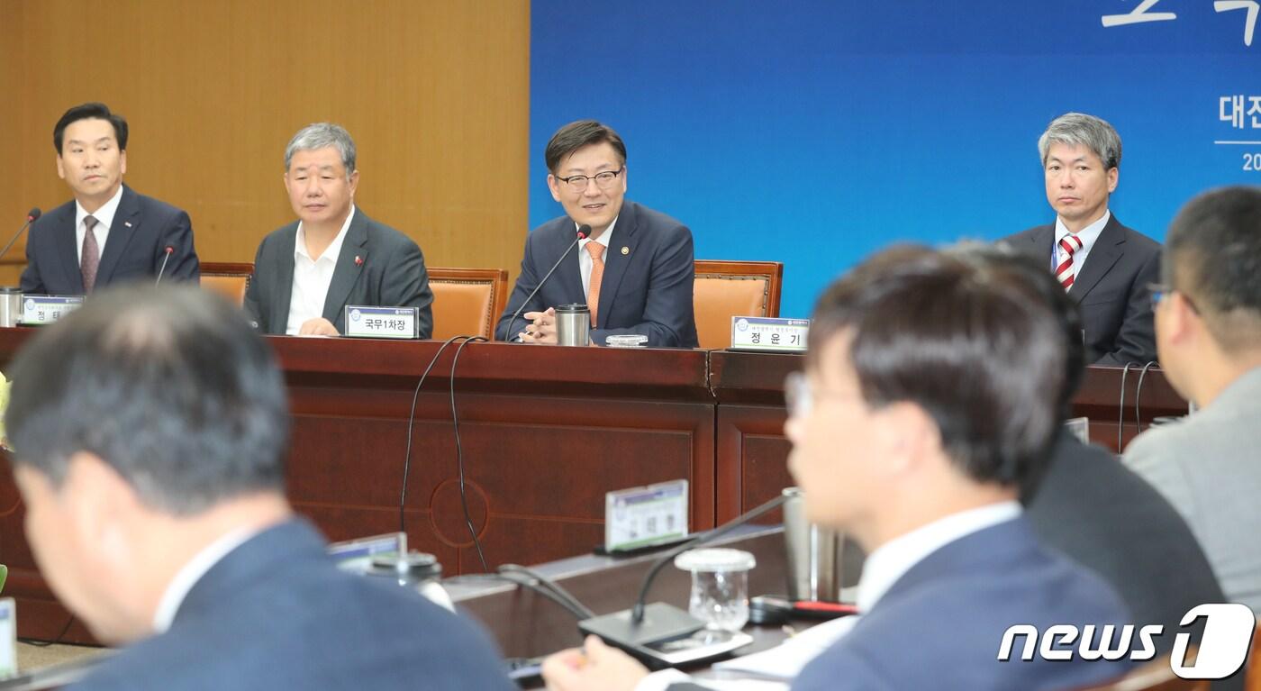 최병환 국조실 제1차장이 대전지역 규제혁신 현장 간담회에서 인사말을 하고 있다. 주기철 기자