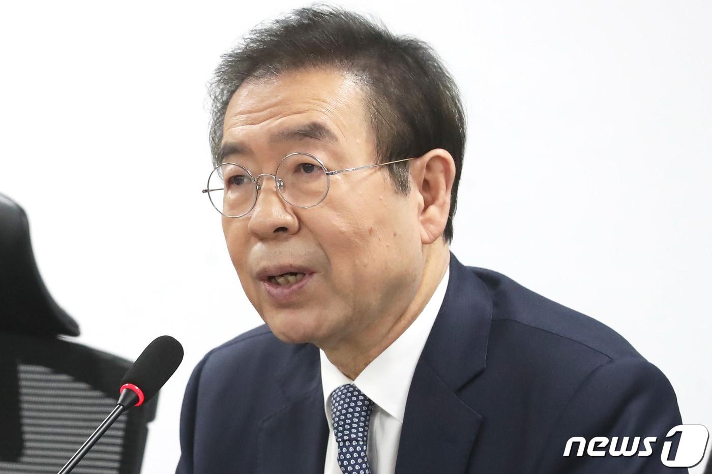 본문 이미지 - 박원순 서울시장이 17일 오전 서울 여의도 국회 의원회관에서 열린 불평등 해소를 위한 부동산정책 개선방안 토론회에서 모두발언을 하고 있다. 2019.12.17/뉴스1 ⓒ News1 임세영 기자