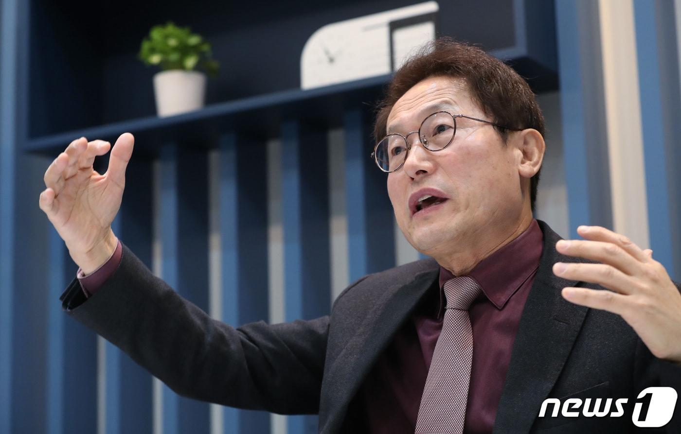 본문 이미지 - 조희연 서울시교육감이 서울 종로구 신문로 서울특별시교육청에서 뉴스1과 신년 인터뷰를 하고 있다. /뉴스1 ⓒ News1 박정호 기자
