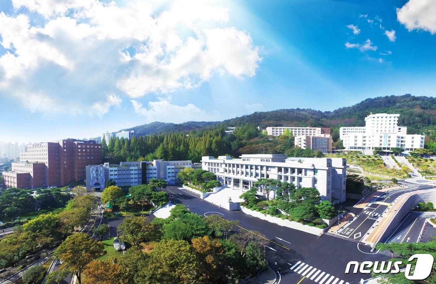 경남대학교 전경.(경남대 제공).2019.12.24./뉴스1 ⓒ News1 강대한 기자