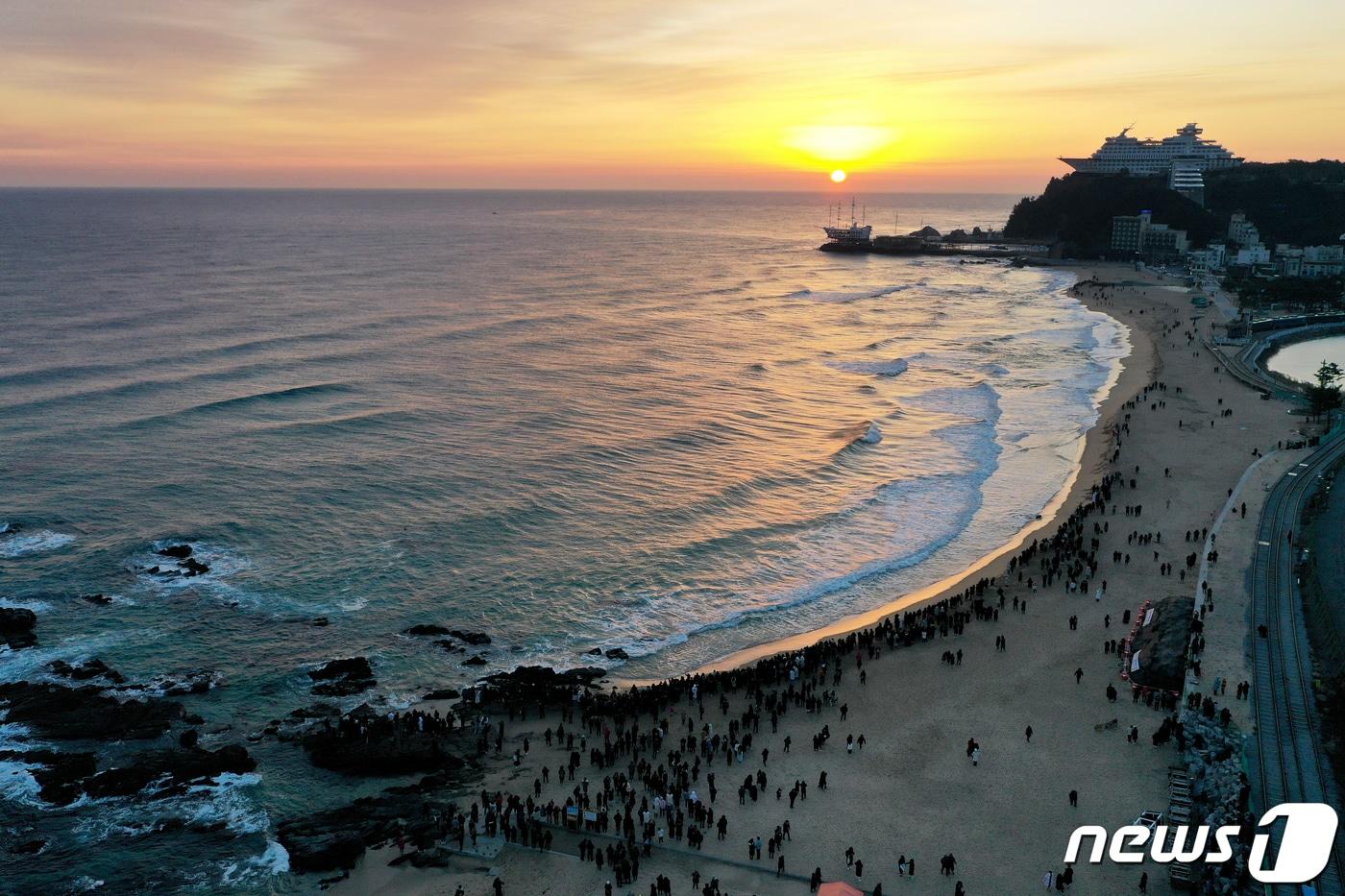 해맞이 명소인 강원 강릉 정동진.ⓒ News1