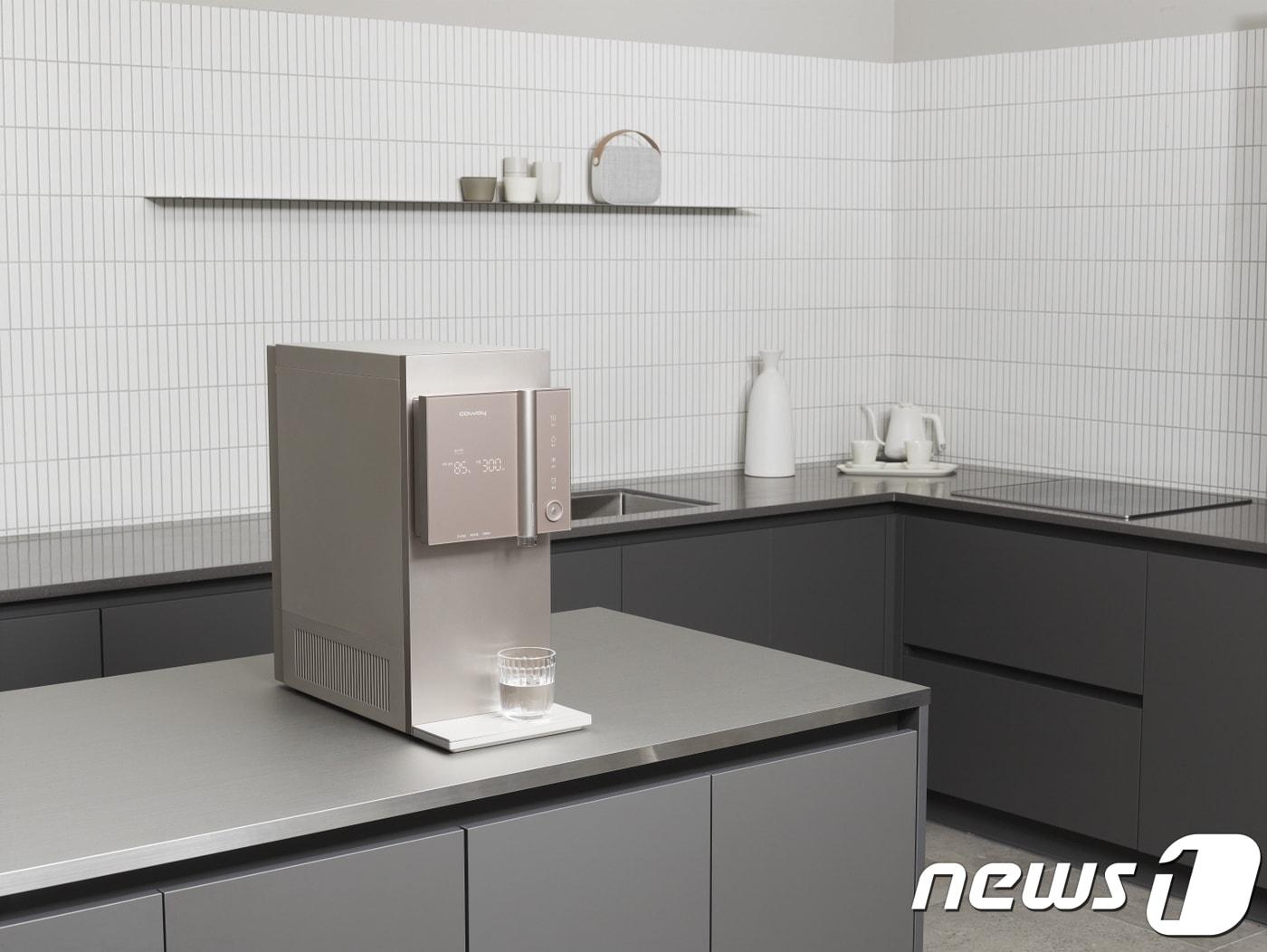 본문 이미지 - 한뼘 시루직수 정수기(웅진코웨이 제공)ⓒ 뉴스1