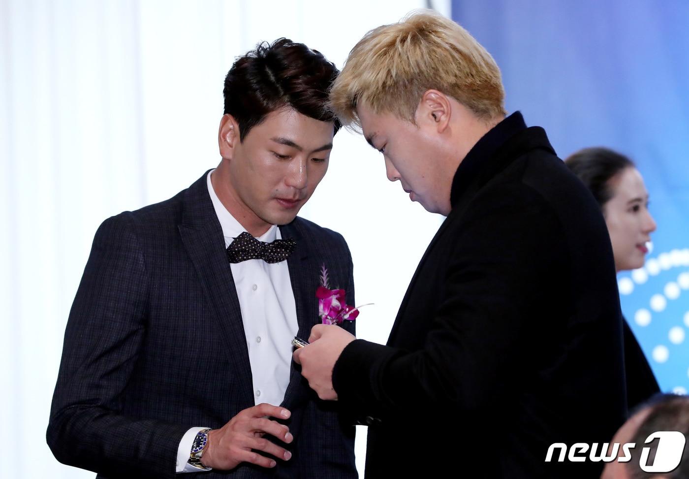 류현진&#40;오른쪽&#41;과 김광현. 뉴스1 DB ⓒ News1 박정호 기자