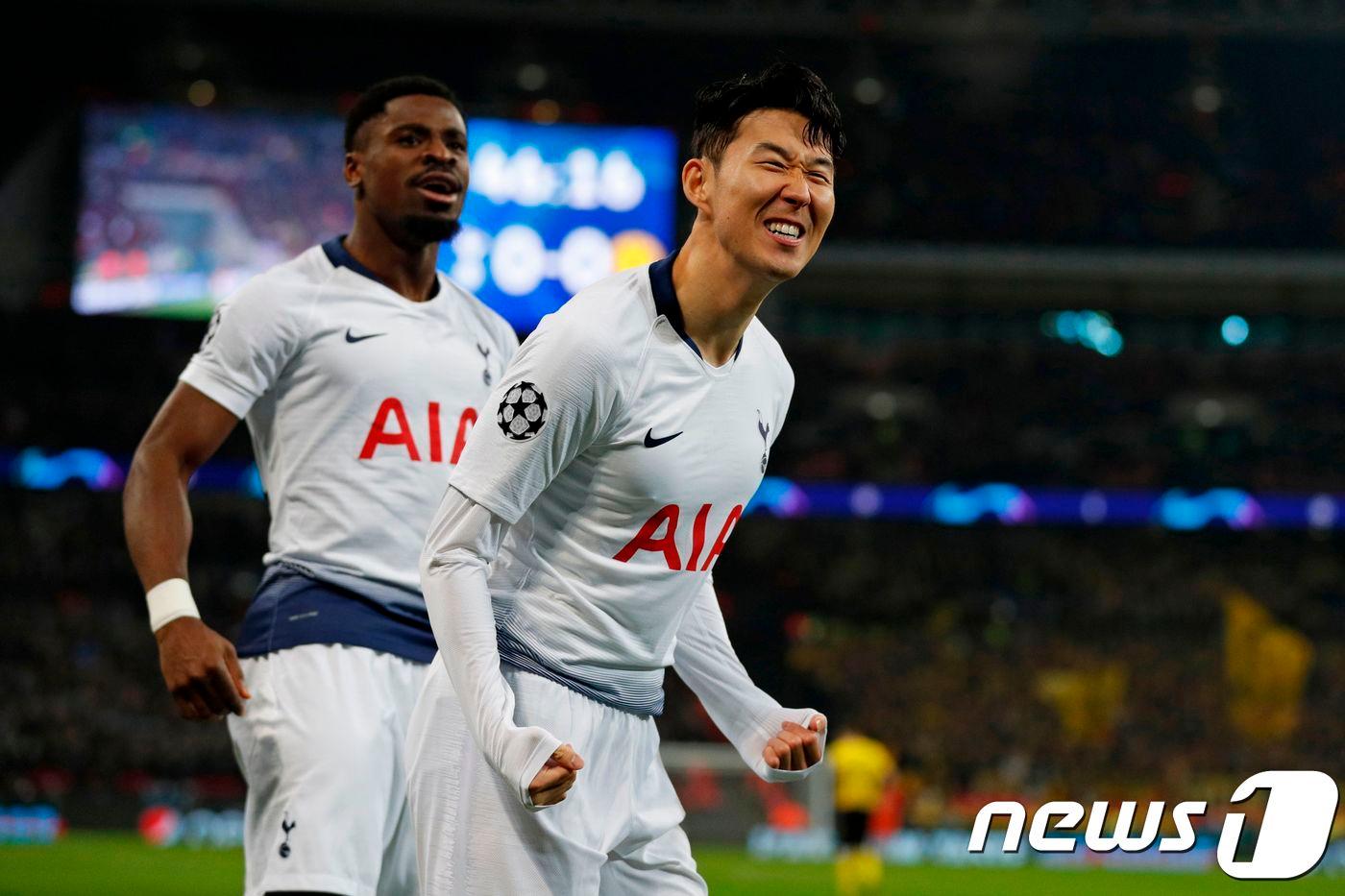 손흥민(토트넘)이 14일(한국시간) 영국 런던의 웸블리스타디움에서 열린 도르트문트와의 2018-19 UEFA 챔피언스리그 16강 1차전에서 후반 2분 선제골을 넣었다. ⓒ AFP=뉴스1