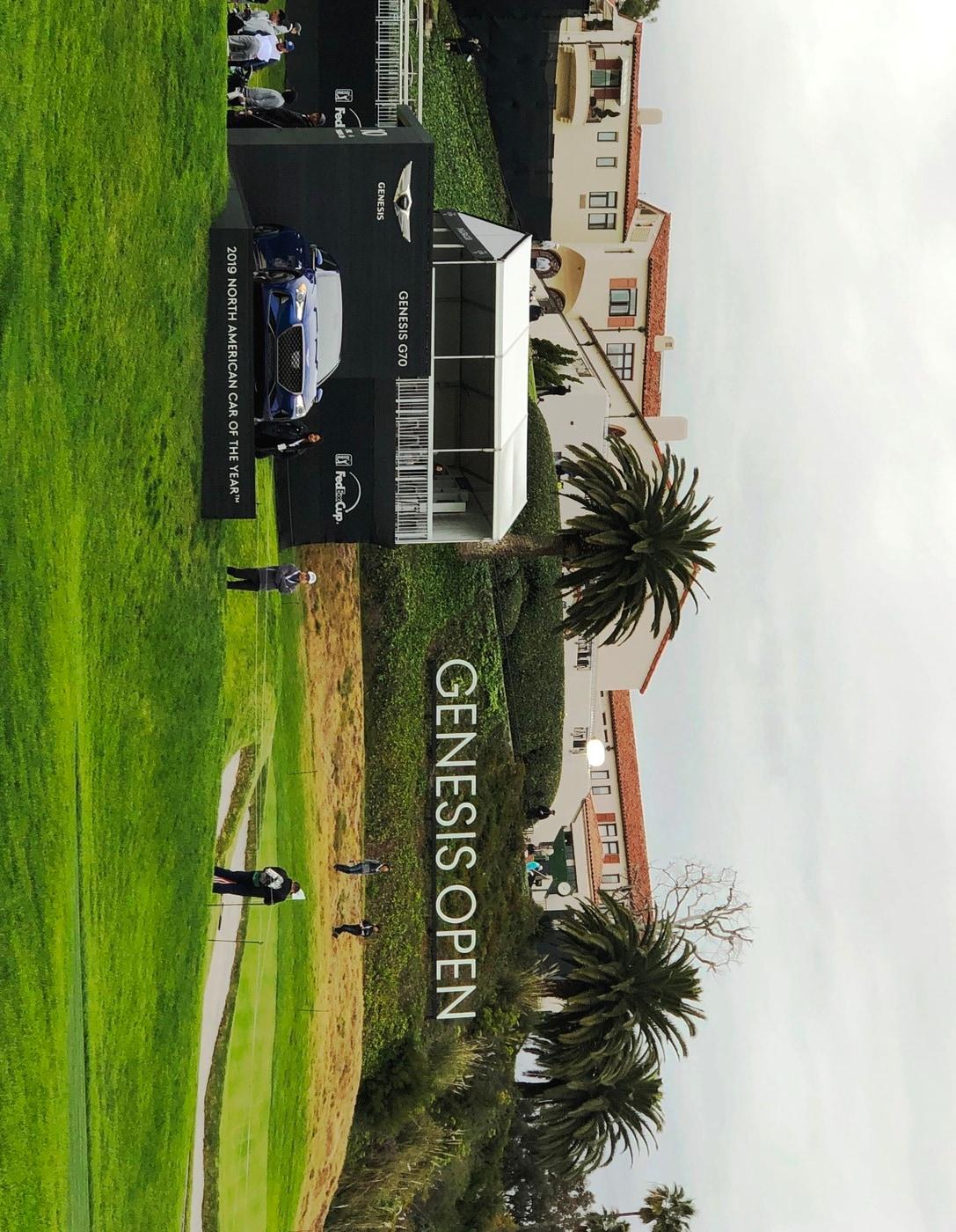 본문 이미지 - 2019 제네시스 오픈이 개최되는 미국 리비에라 컨트리클럽에 G70 차량이 전시된 모습. (현대차 제공) ⓒ 뉴스1